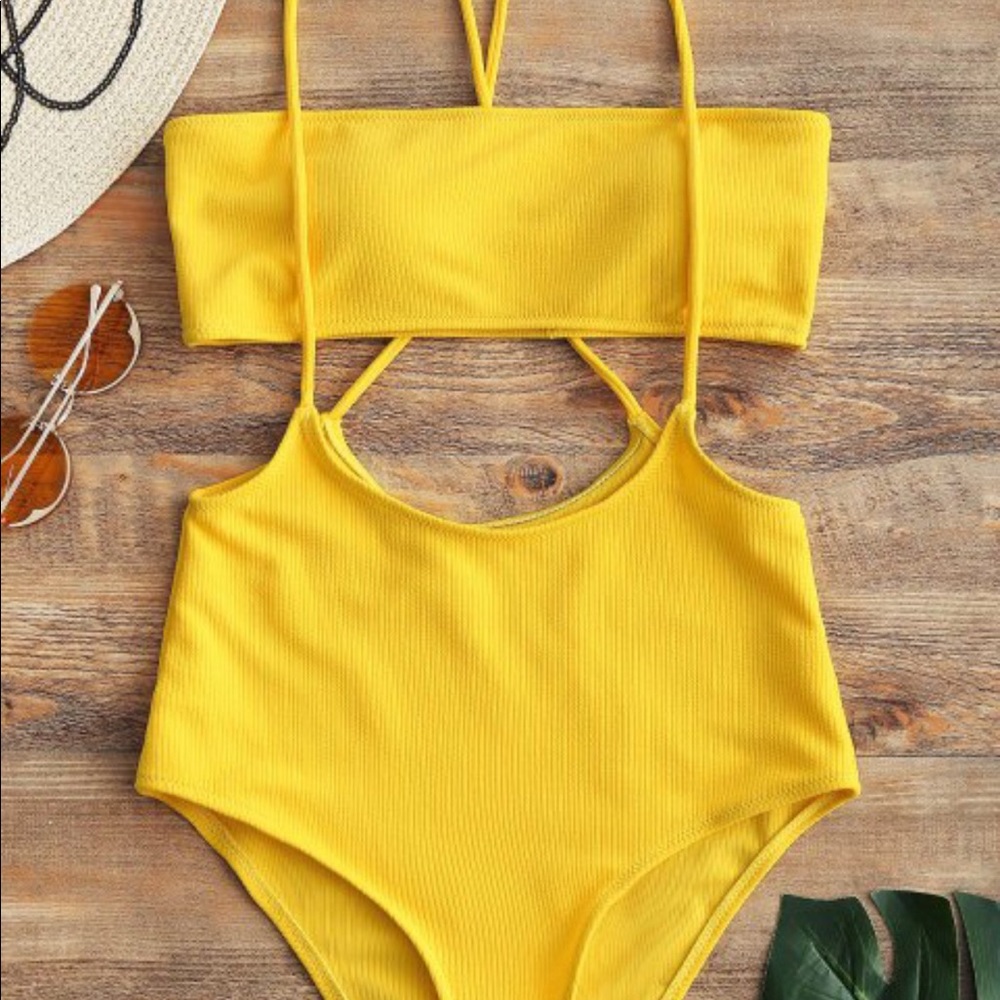 Bathing suit